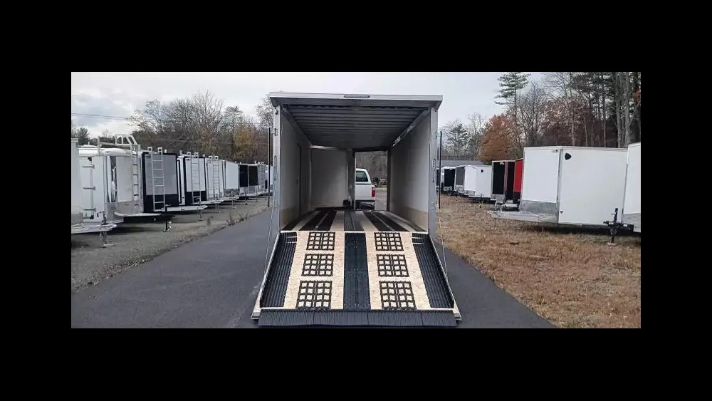 2026 Durabull DBMS101X22TA Enclosed Snowmobile Trailers