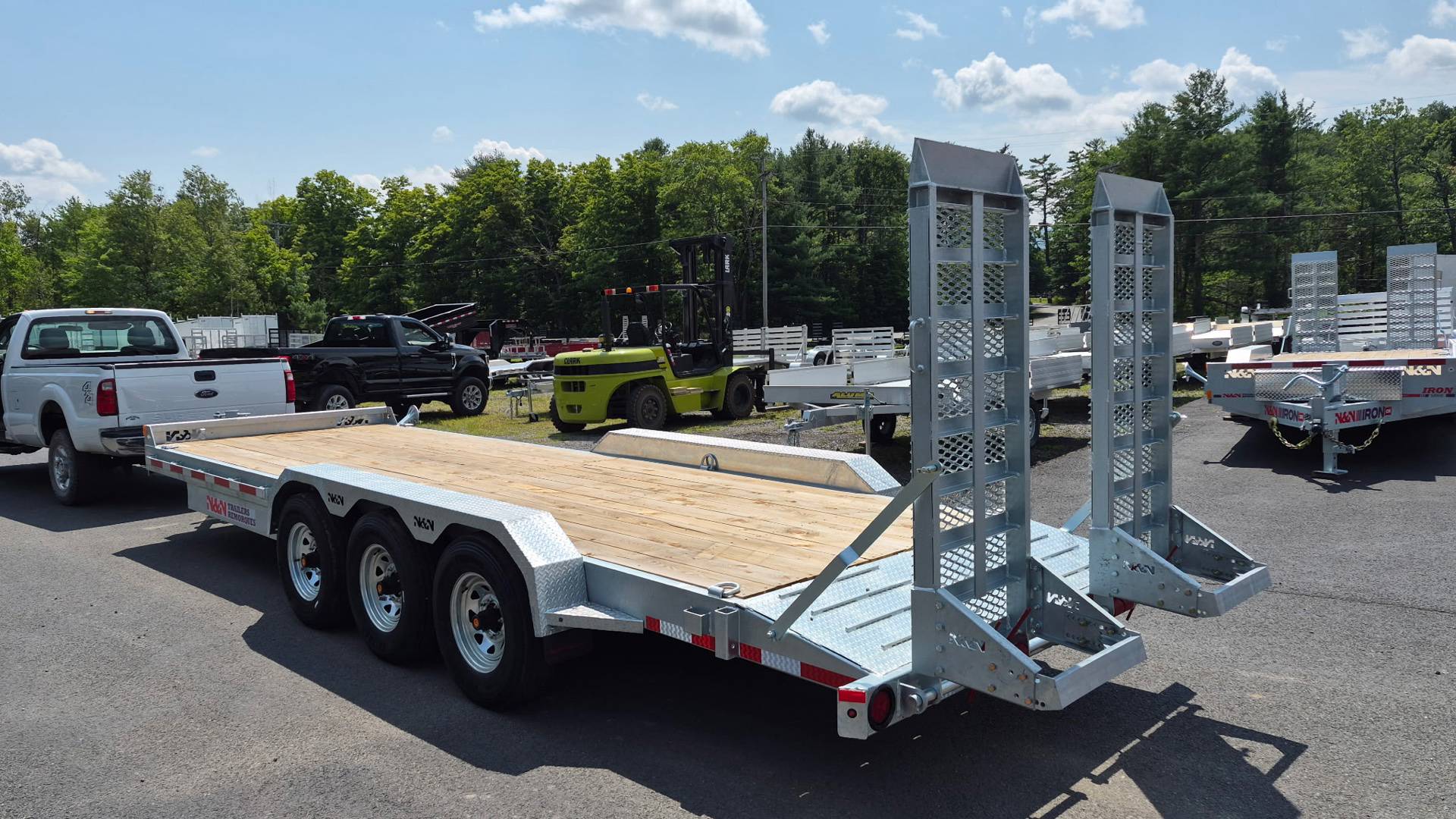 2026 N&N Trailers IROC8-724G307 Deck Between Equipment Trailers